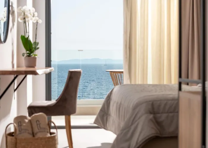 G Mare Boutique Néos Marmarás